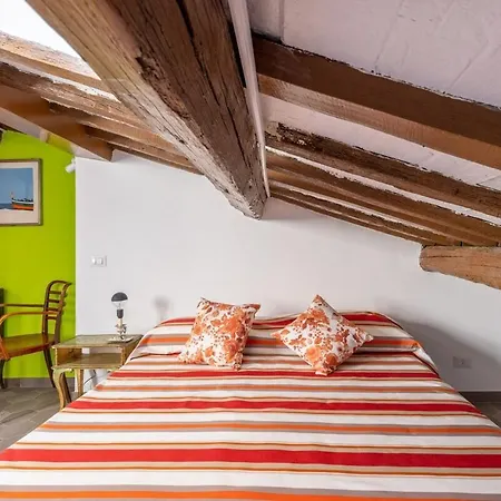 Fascinating Attic - Up To 2 Guests - Trastevere